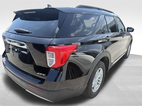 Used 2024 Ford Explorer XLT w/ Equipment Group 202A AWD/4WD image 20
