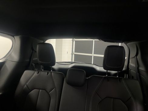New 2026 Chrysler Pacifica Select image 32