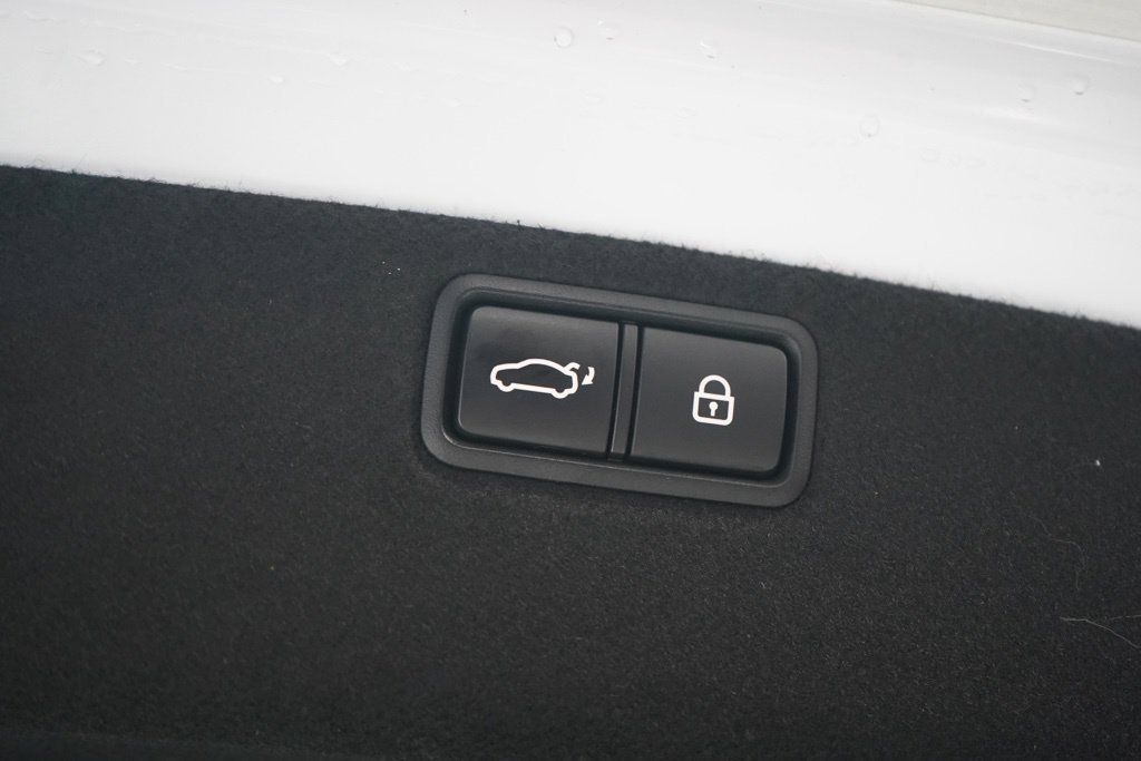Used 2018 Genesis G80 3.8 w/ Option Group 03 AWD/4WD image 38