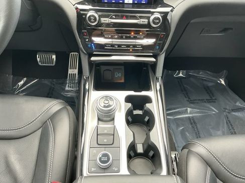 Used 2024 Ford Explorer ST w/ Equipment Group 401A AWD/4WD image 15