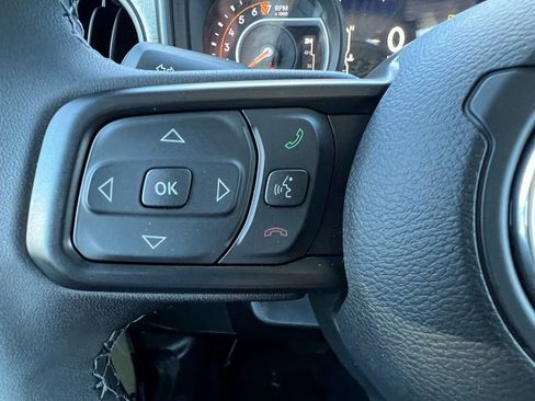 New 2025 Jeep Gladiator Willys image 21