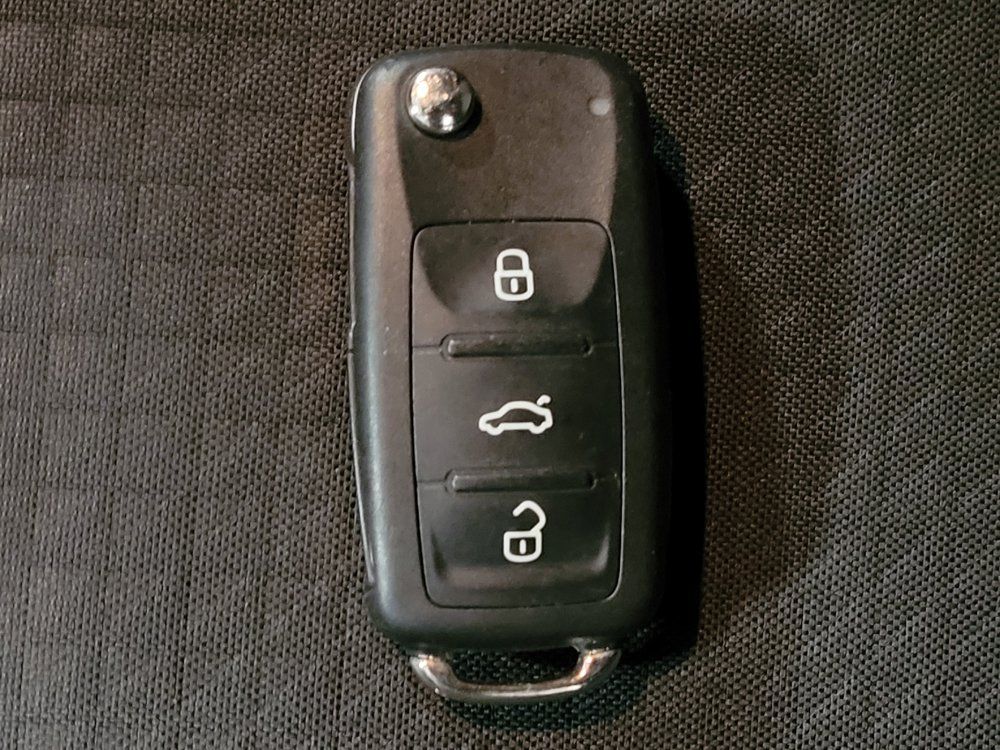 Used 2015 Volkswagen Jetta SE FWD image 32