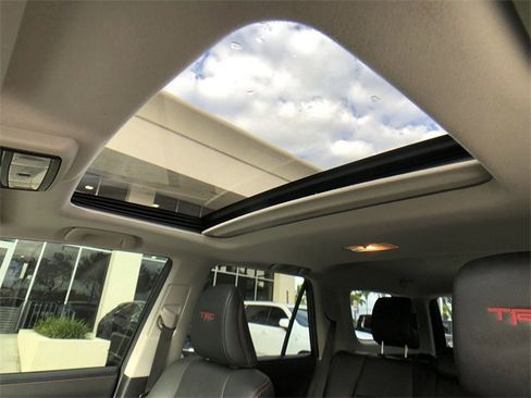 Used 2020 Toyota 4Runner TRD Off-Road Premium image 30