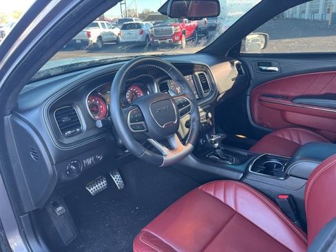 Used 2022 Dodge Charger SRT Hellcat w/ Harman/Kardon Audio Group image 6