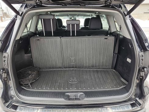 Used 2015 Toyota Highlander XLE image 27