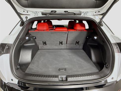 Used 2024 Chevrolet Blazer EV RS image 19