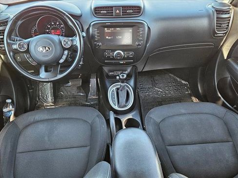 Used 2018 Kia Soul + FWD image 15