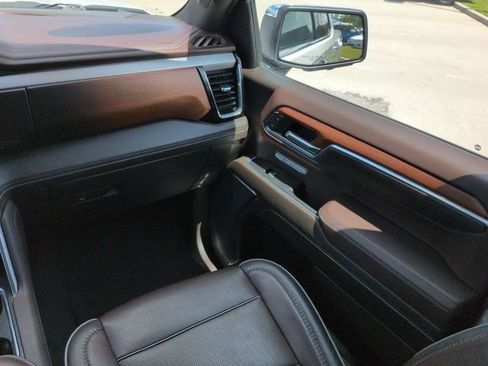 Used 2023 GMC Sierra 1500 Denali w/ Denali Reserve Package AWD/4WD image 17