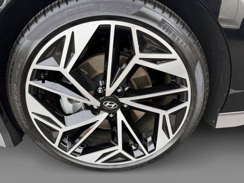 Certified 2024 Hyundai Ioniq 6 SEL image 9