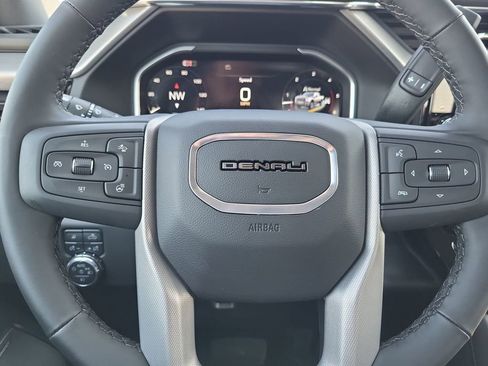 New 2025 GMC Sierra 2500 Denali w/ Denali Reserve Package image 11