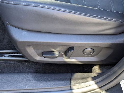 Used 2025 Mitsubishi Outlander SE image 20