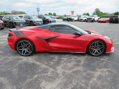 Certified 2024 Chevrolet Corvette E-Ray w/ Stealth Interior Trim Package image 6