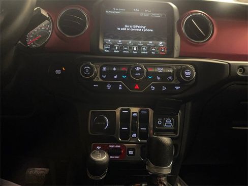 Used 2018 Jeep Wrangler Unlimited Rubicon w/ Dual Top Group image 13