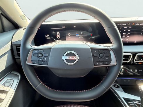 Certified 2026 Nissan Sentra SR w/ Floor Mat Package FWD image 27