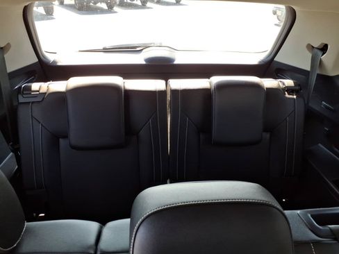 Used 2021 Volkswagen Atlas SE FWD image 16