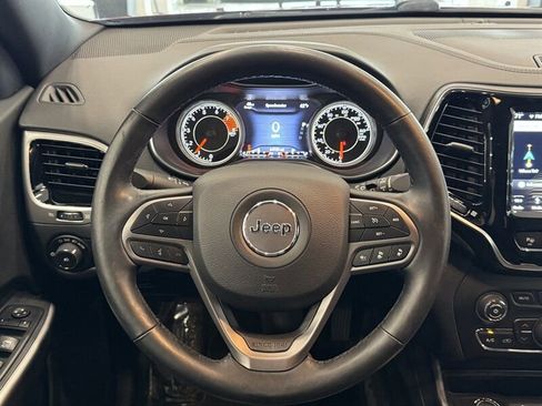 Used 2019 Jeep Cherokee High Altitude image 30