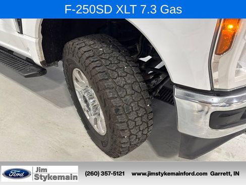 Used 2024 Ford F250 XLT AWD/4WD image 13