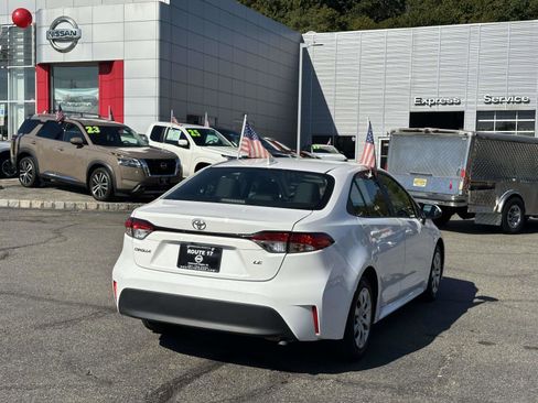 Used 2024 Toyota Corolla LE image 5