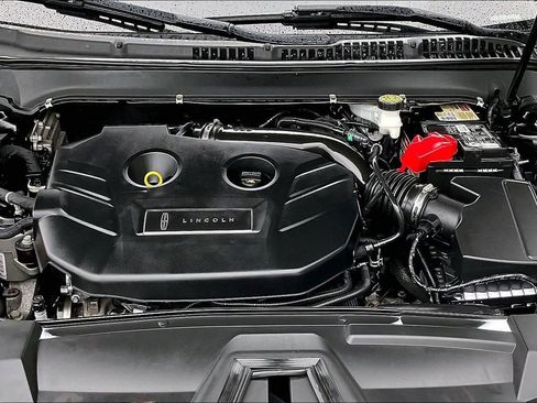 Used 2020 Lincoln MKZ Reserve w/ Monochromatic Package image 32