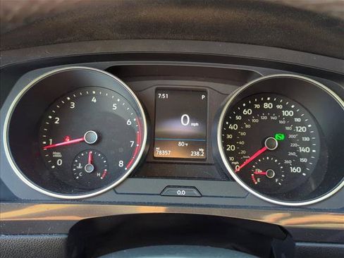 Used 2019 Volkswagen Tiguan SE w/ Panoramic Sunroof Package FWD image 17