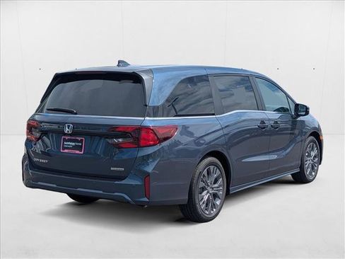 New 2026 Honda Odyssey Touring image 2