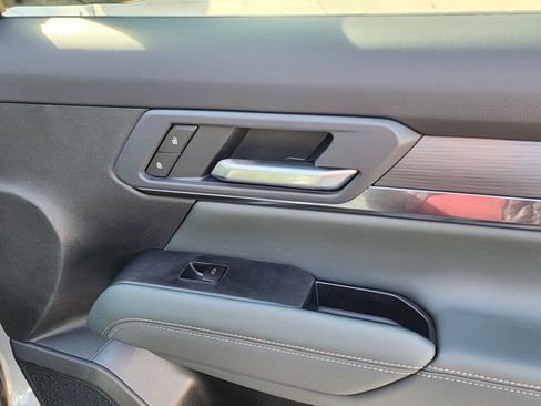 New 2026 GMC Terrain AT4 w/ Convenience Package III image 37