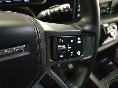 Certified 2024 Land Rover Defender 110 X-Dynamic SE image 19