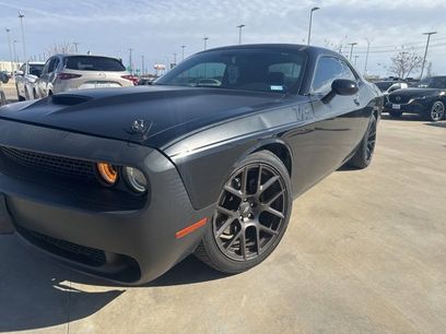 Used 2017 Dodge Challenger R/T w/ Quick Order Package 28P T/A