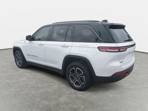 Used 2022 Jeep Grand Cherokee Trailhawk AWD/4WD image 7