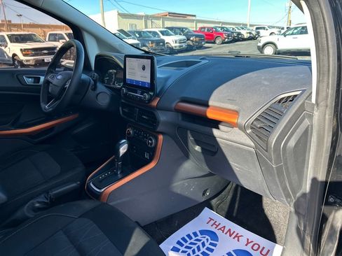 Used 2021 Ford EcoSport SE w/ SE Appearance Package image 17