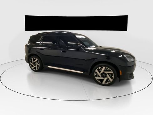 Used 2025 MINI Cooper Countryman SE w/ Comfort Package Max AWD/4WD image 12
