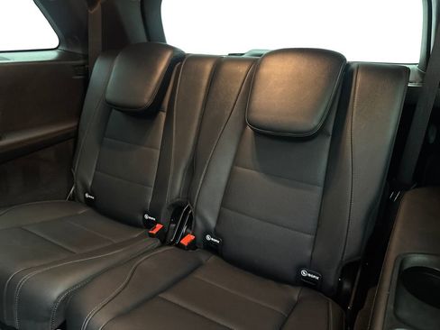 Used 2025 Mercedes-Benz GLS 450 4MATIC image 39