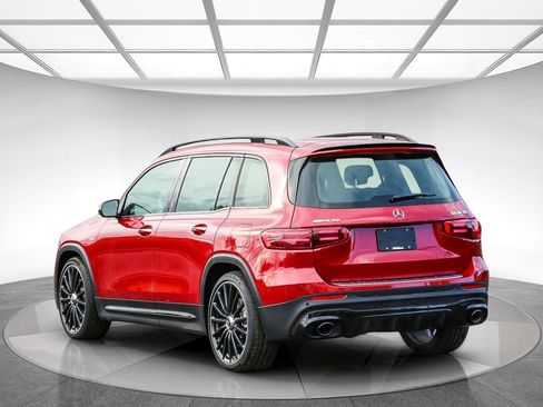 New 2025 Mercedes-Benz GLB 35 AMG 4MATIC image 2