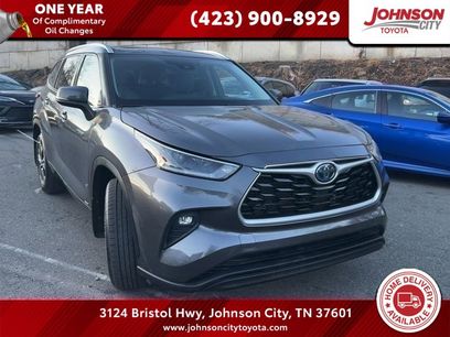 Used 2021 Toyota Highlander XLE