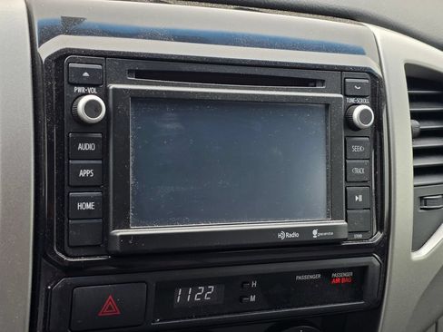 Used 2014 Toyota Tacoma 4x4 Double Cab w/ TRD Sport Package image 7