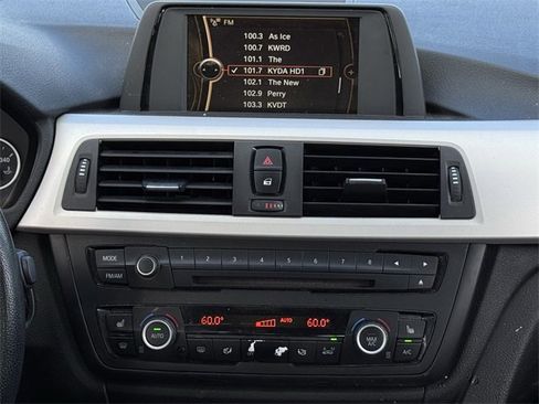 Used 2014 BMW 320i xDrive Sedan image 16