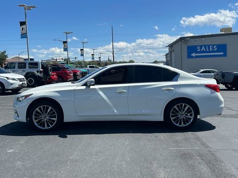 Used 2017 INFINITI Q50 3.0t Premium RWD image 7