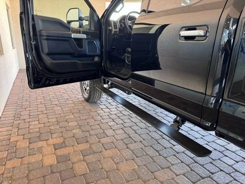 Used 2017 Ford F250 Lariat w/ Tow Technology Bundle image 29