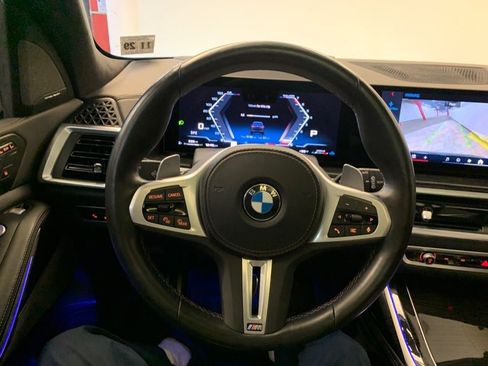 Used 2024 BMW X7 M60i AWD/4WD image 23
