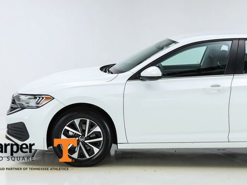 Used 2023 Volkswagen Jetta S image 39