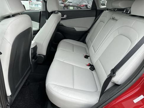 Used 2023 Hyundai Kona Limited AWD/4WD image 27