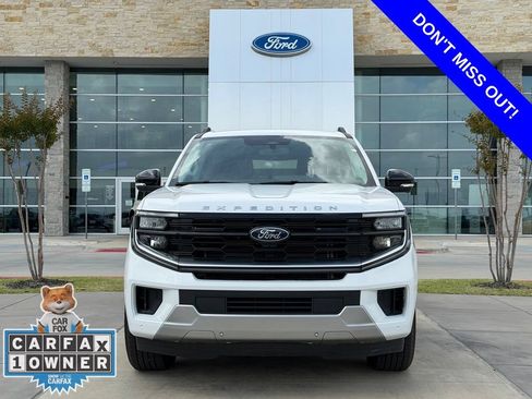 Used 2026 Ford Expedition Max Platinum AWD/4WD image 2