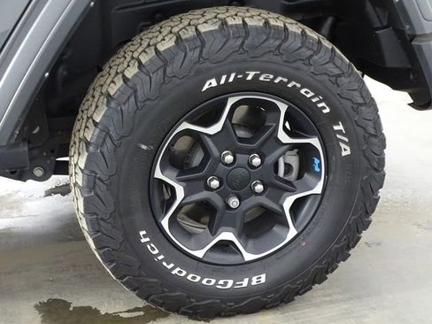 Used 2023 Jeep Wrangler Unlimited Rubicon 4xe w/ Steel Bumper Group image 41