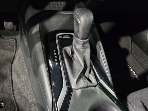 Used 2024 Toyota Corolla SE image 31