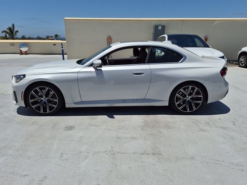 Used 2022 BMW 230i Coupe w/ Premium Package RWD image 8