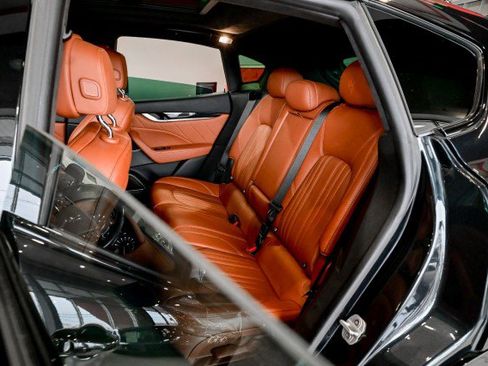 Used 2022 Maserati Levante GT image 18