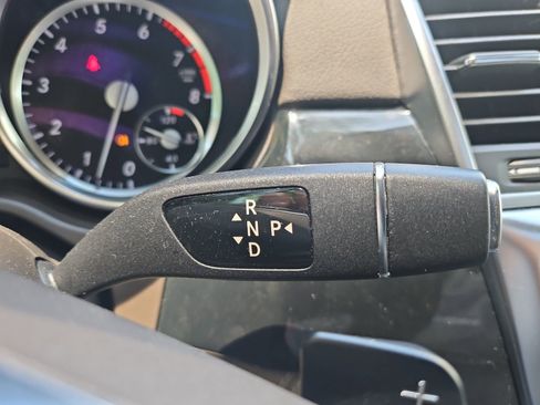 Used 2015 Mercedes-Benz ML 350 4MATIC image 33