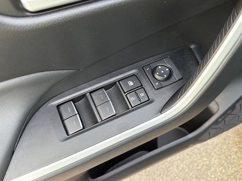 Certified 2025 Toyota RAV4 XLE AWD/4WD image 30