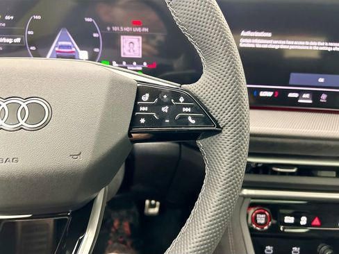 New 2025 Audi SQ5 Premium Plus image 13