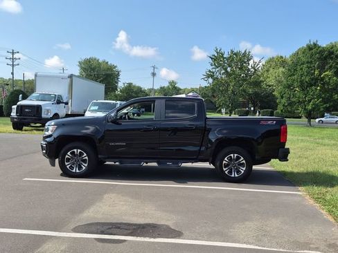 Used 2022 Chevrolet Colorado Z71 AWD/4WD image 10